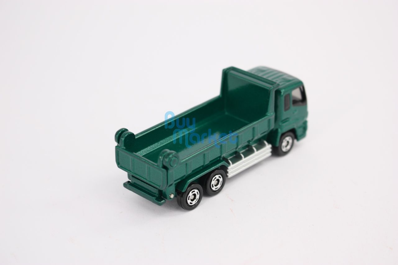 tomica isuzu giga dump truck