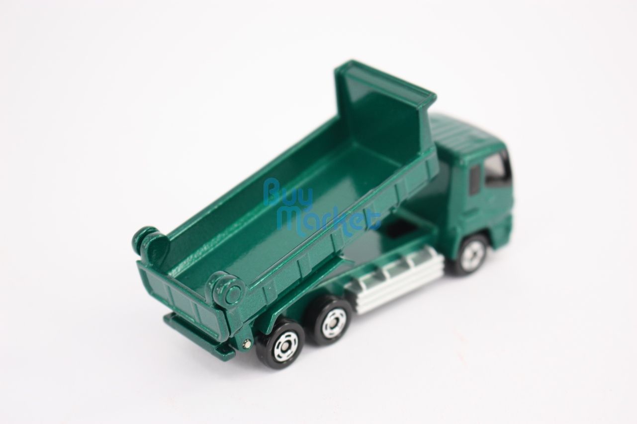 tomica isuzu giga dump truck