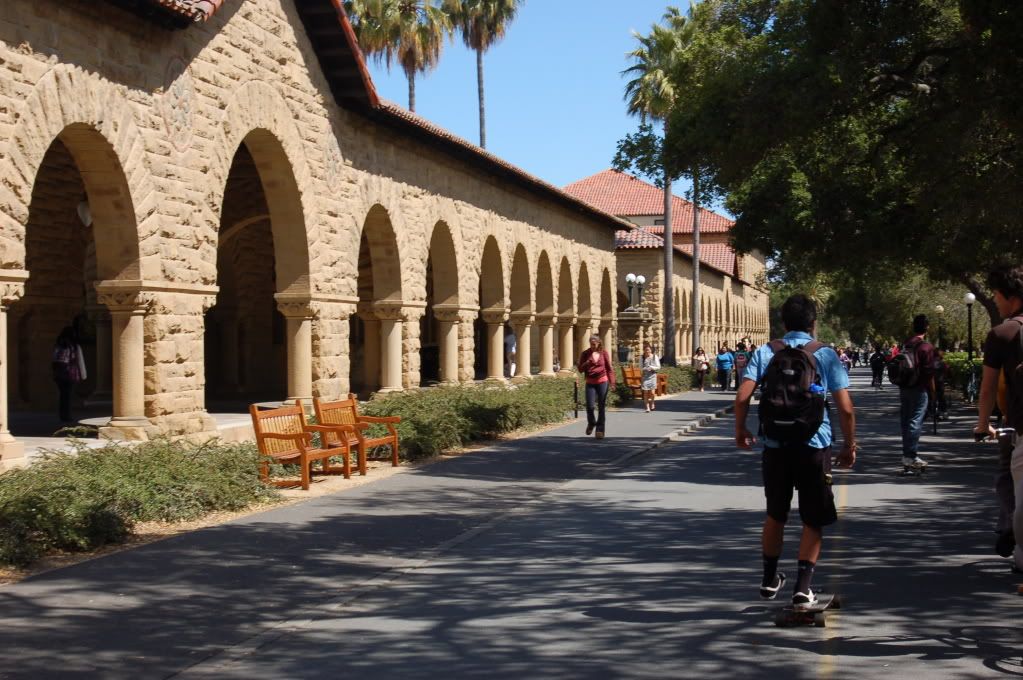 Stanford, California, начало мая 