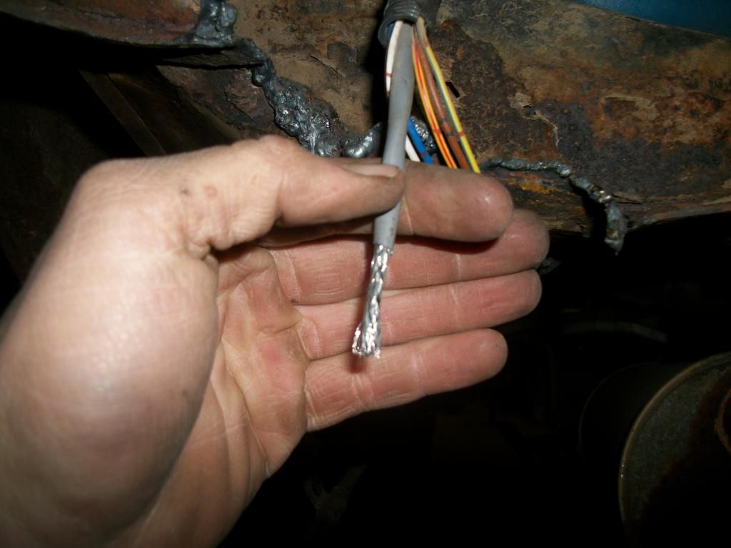 Wire nuts or heat shrink? Pirate 4x4