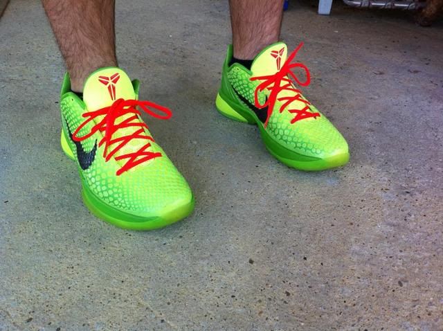 Kobe Wearing Grinch