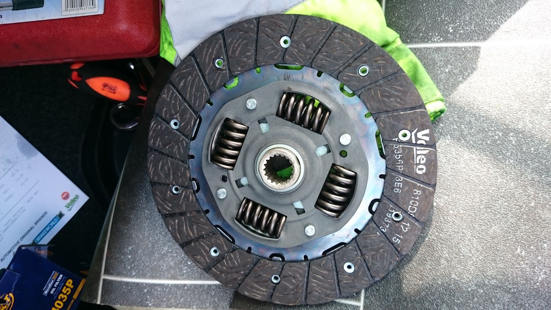 Which way does clutch friction plate go? Tapatalk